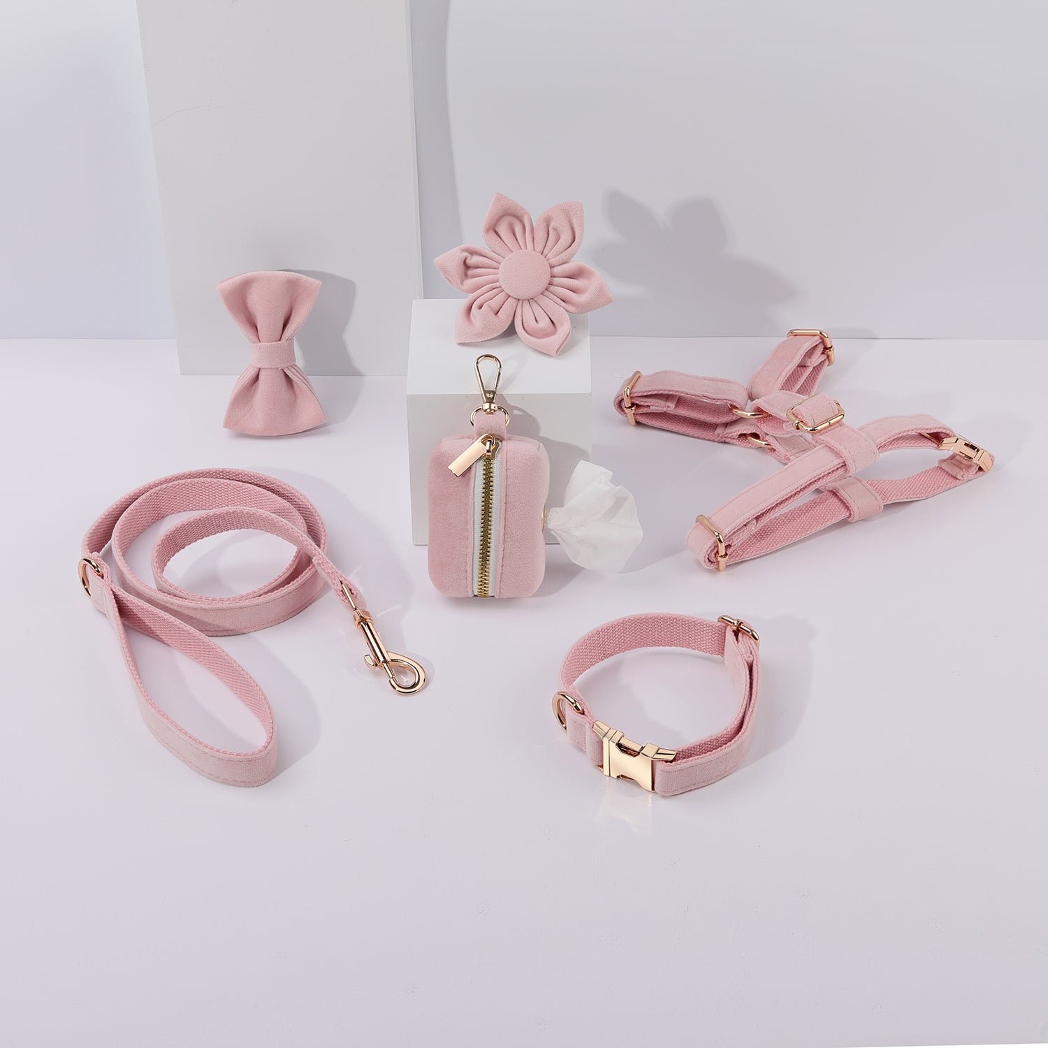 Ensemble 6 pièces fleuri rose clair pour chien