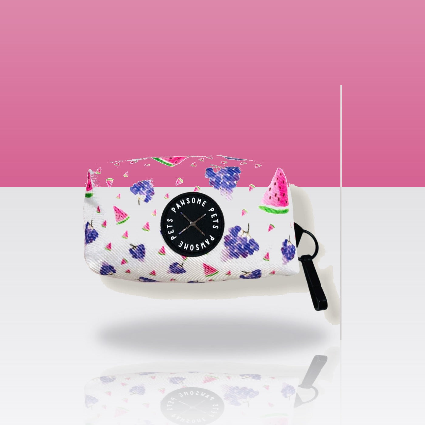 Porte-sacs à crottes Pastèque & Raisin pour chien, sur fond rose