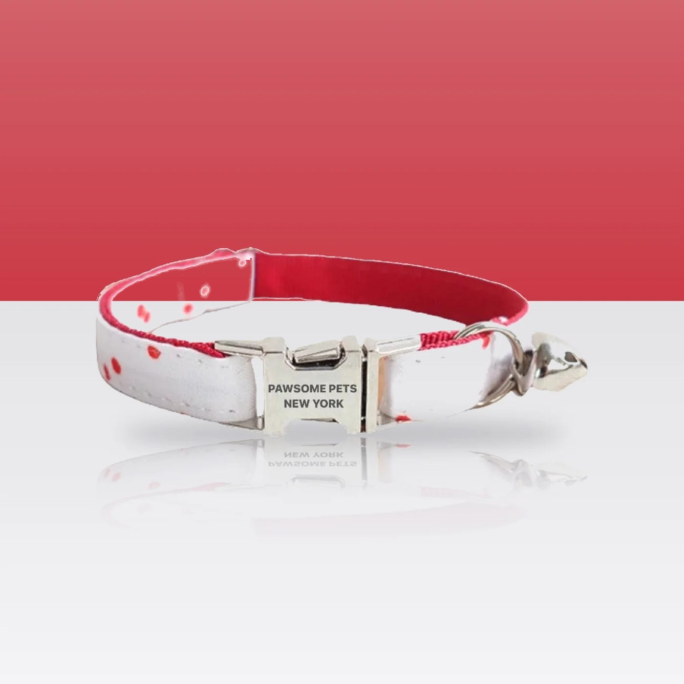 Collier à pois rouges pour petit chien et chat